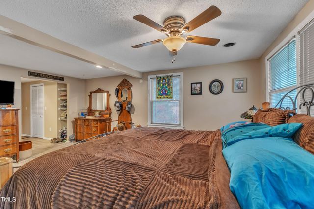 725 Colonial Drive, Raleigh, NC 27603