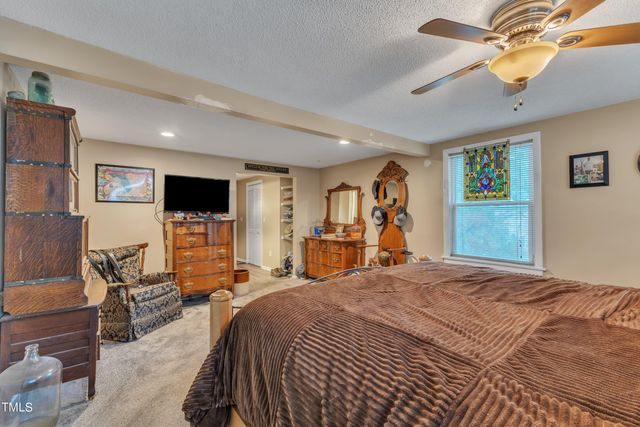 725 Colonial Drive, Raleigh, NC 27603