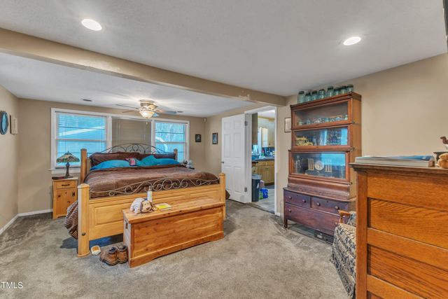 725 Colonial Drive, Raleigh, NC 27603