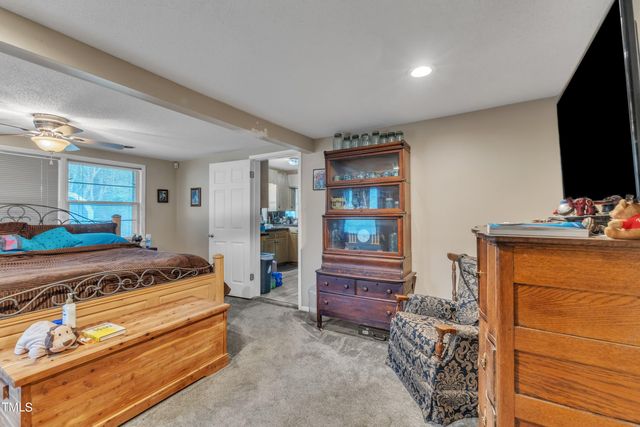725 Colonial Drive, Raleigh, NC 27603