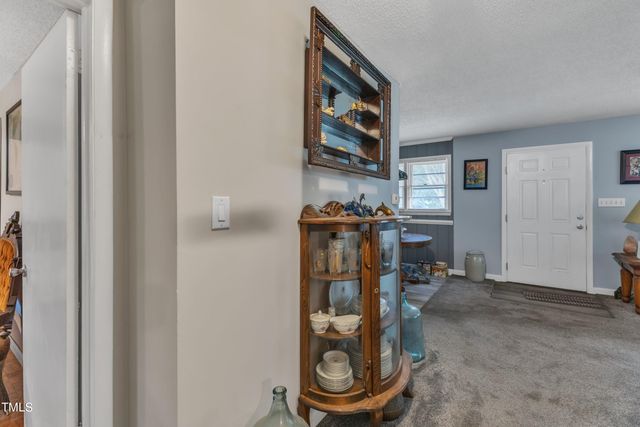 725 Colonial Drive, Raleigh, NC 27603