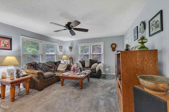 725 Colonial Drive, Raleigh, NC 27603