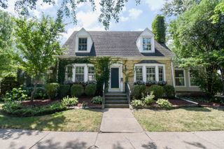 1001 S Brainard Avenue, La Grange, IL 60525