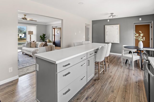 1708 3rd Street S, Moorhead, MN 56560