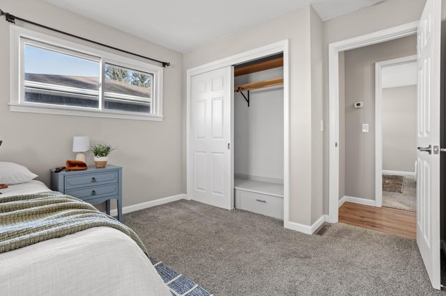 1708 3rd Street S, Moorhead, MN 56560