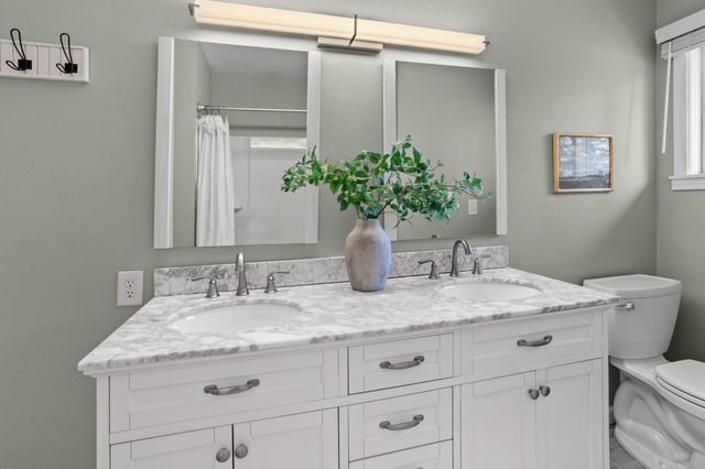 1708 3rd Street S, Moorhead, MN 56560