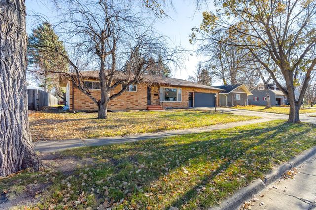 1708 3rd Street S, Moorhead, MN 56560