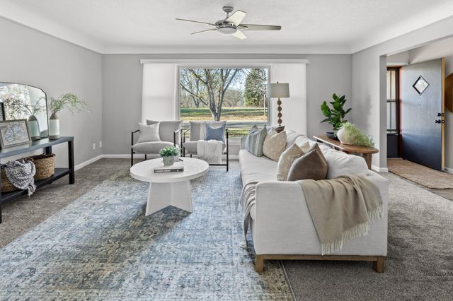 1708 3rd Street S, Moorhead, MN 56560