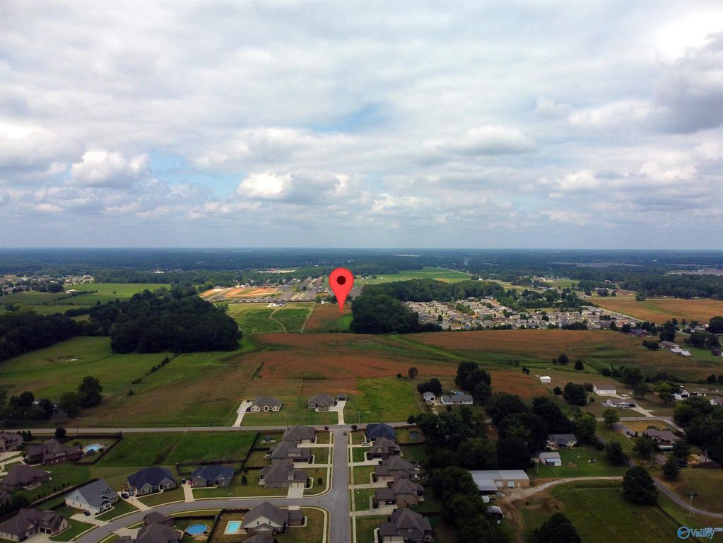 25464 Craft Road, Athens, AL 35613