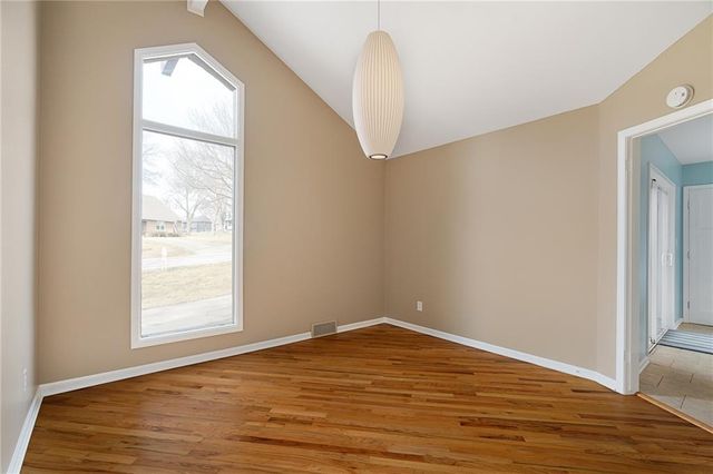 131 Seneca Lane, Lake Winnebago, MO 64034