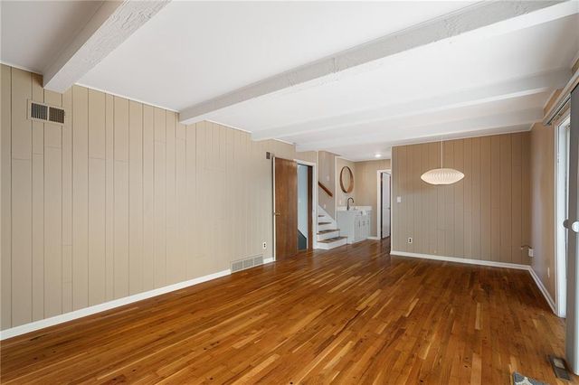 131 Seneca Lane, Lake Winnebago, MO 64034