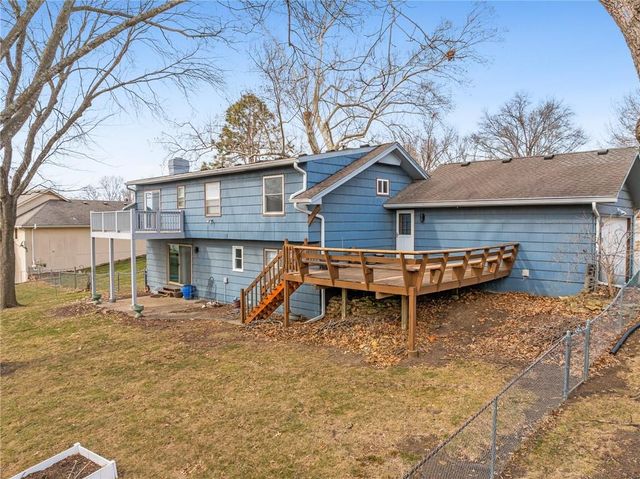 131 Seneca Lane, Lake Winnebago, MO 64034