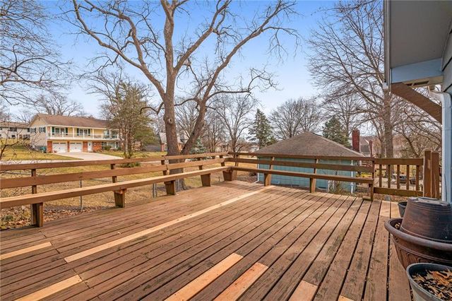 131 Seneca Lane, Lake Winnebago, MO 64034