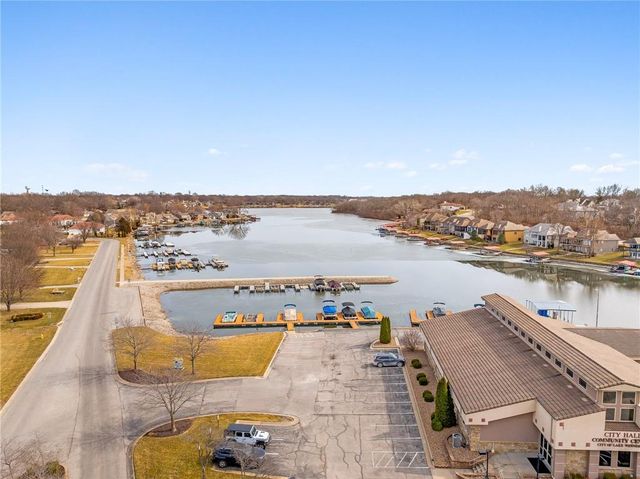 131 Seneca Lane, Lake Winnebago, MO 64034