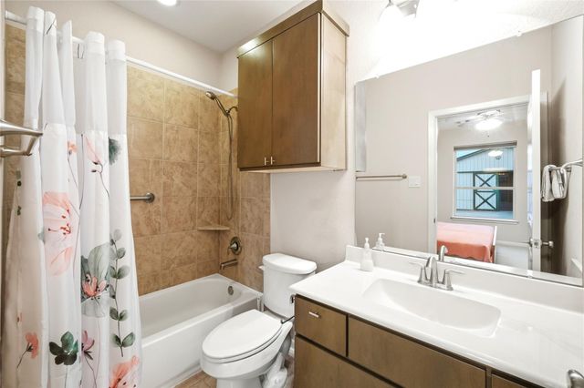 12416 County Road 201, Plantersville, TX 77363