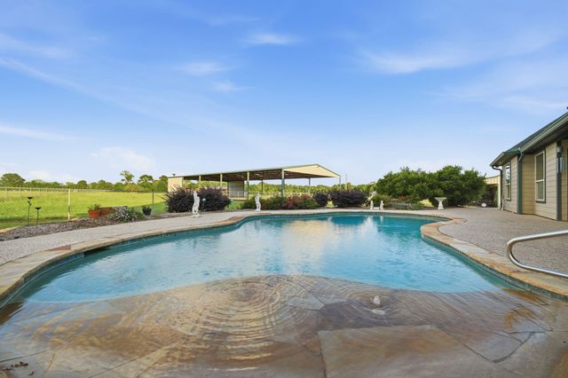 12416 County Road 201, Plantersville, TX 77363