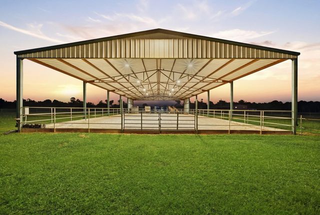 12416 County Road 201, Plantersville, TX 77363
