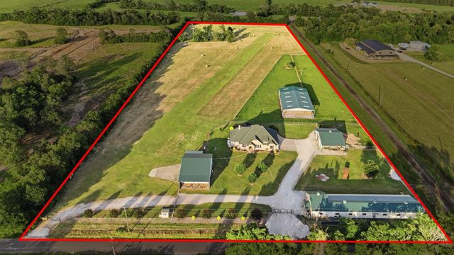 12416 County Road 201, Plantersville, TX 77363