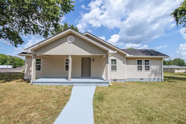 635 Harbert Dr, Savannah, TN 38372