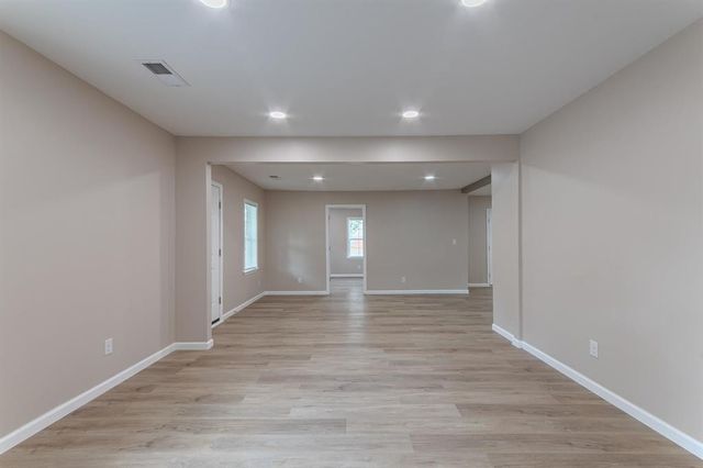 635 Harbert Dr, Savannah, TN 38372