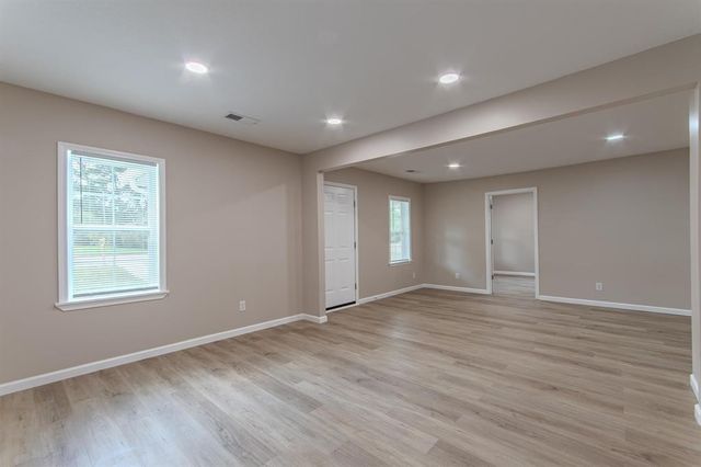 635 Harbert Dr, Savannah, TN 38372