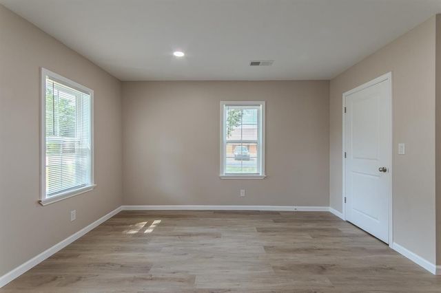 635 Harbert Dr, Savannah, TN 38372