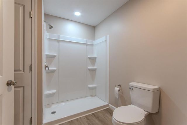 635 Harbert Dr, Savannah, TN 38372