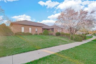 2500 Castlewood Drive, Dyer, IN 46311