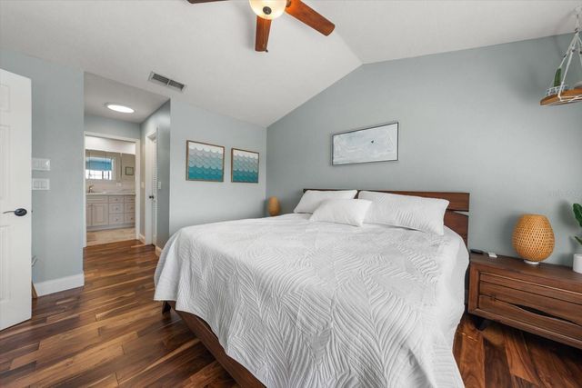 10811 INDIAN HILLS COURT 42, Seminole, FL 33777
