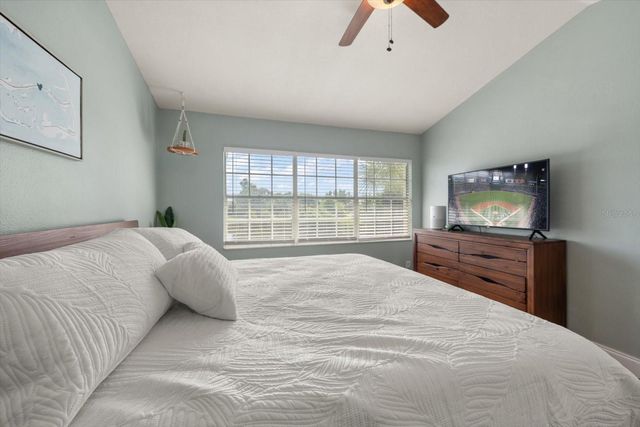 10811 INDIAN HILLS COURT 42, Seminole, FL 33777