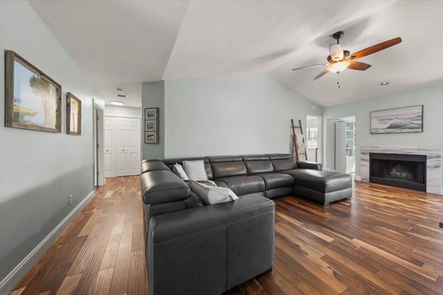 10811 INDIAN HILLS COURT 42, Seminole, FL 33777