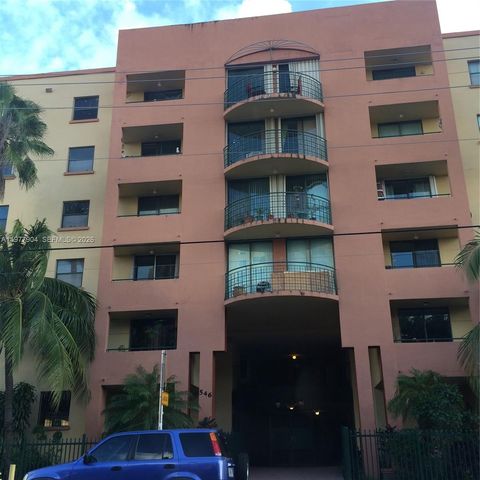 546 SW 1st St 404, Miami, FL 33130