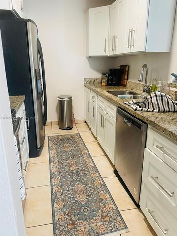 10393 N Kendall Drive U6, Miami, FL 33176
