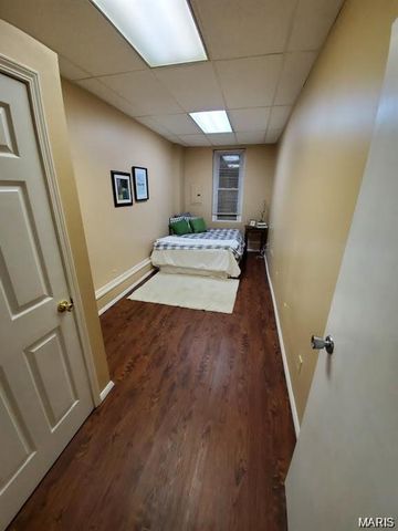 2761 Gravois Avenue, St Louis, MO 63118