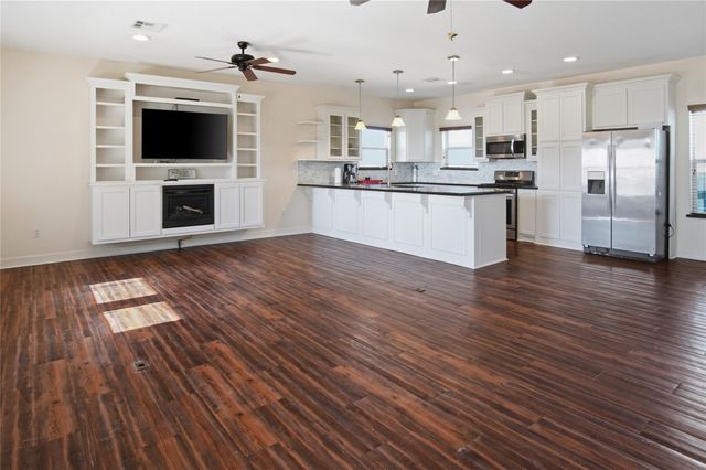 919 Mary Ann, Crystal Beach, TX 77650