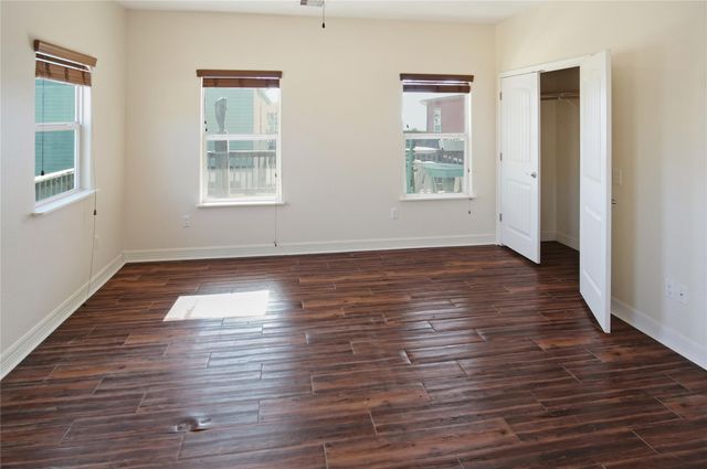 919 Mary Ann, Crystal Beach, TX 77650