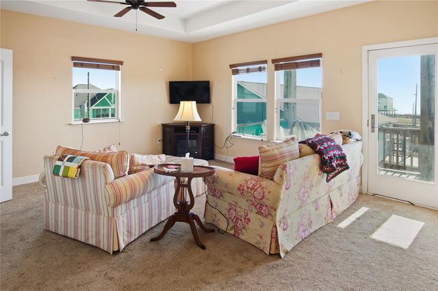 919 Mary Ann, Crystal Beach, TX 77650