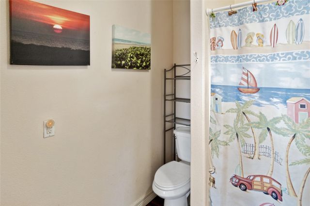 919 Mary Ann, Crystal Beach, TX 77650