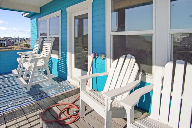 919 Mary Ann, Crystal Beach, TX 77650