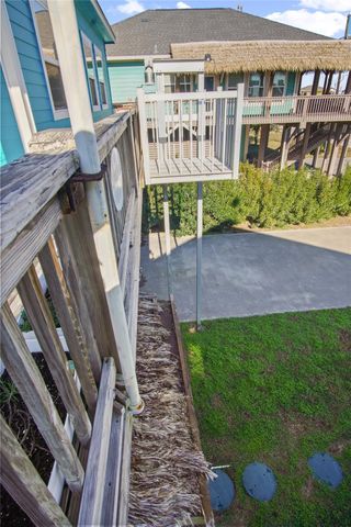 919 Mary Ann, Crystal Beach, TX 77650