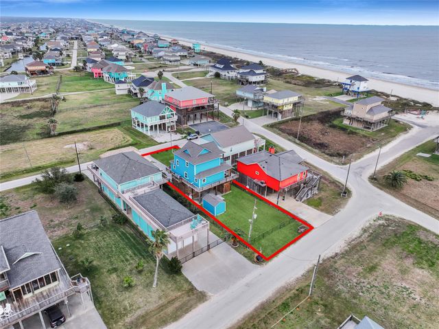 919 Mary Ann, Crystal Beach, TX 77650