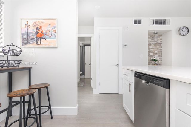 3600 NE 170th St 308, North Miami Beach, FL 33160