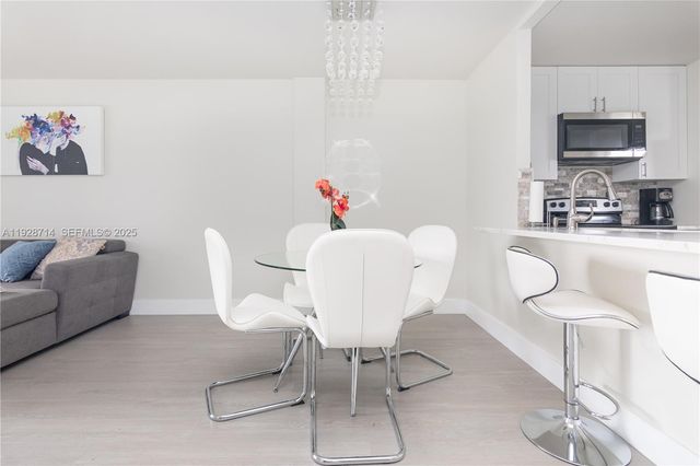 3600 NE 170th St 308, North Miami Beach, FL 33160