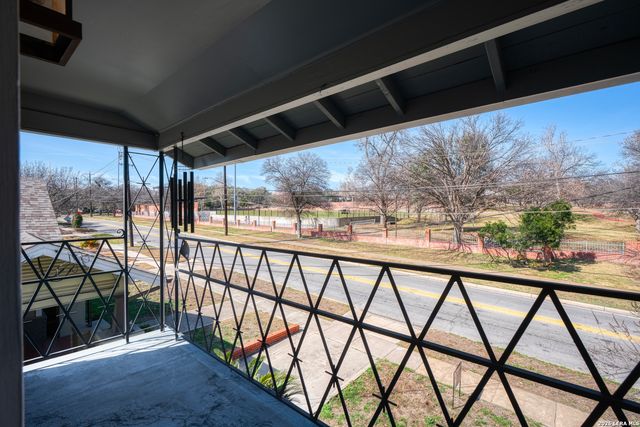 608 E Mulberry, San Antonio, TX 78212