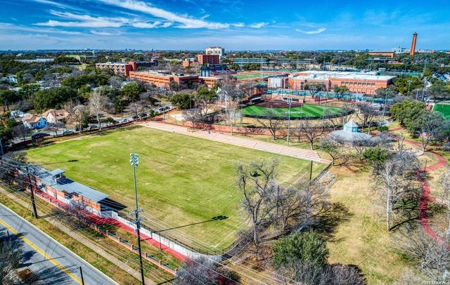 608 E Mulberry, San Antonio, TX 78212