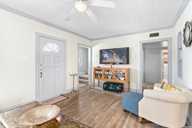 608 E Mulberry, San Antonio, TX 78212