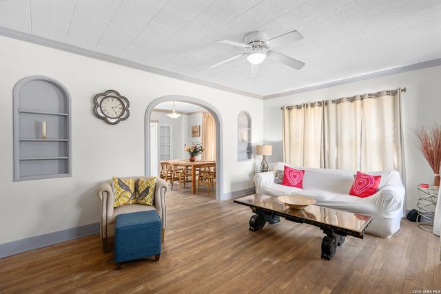 608 E Mulberry, San Antonio, TX 78212