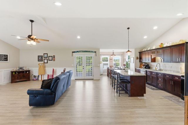 164 Club View Drive, Mt Vernon, KY 40456