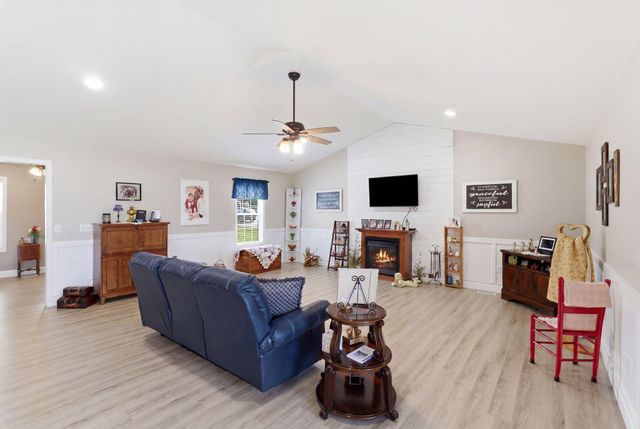 164 Club View Drive, Mt Vernon, KY 40456