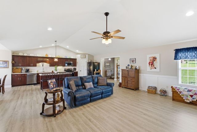164 Club View Drive, Mt Vernon, KY 40456